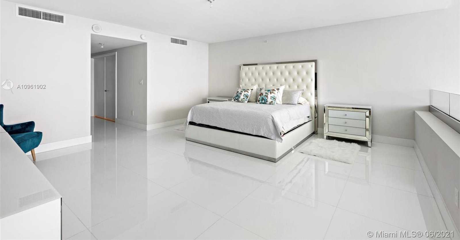 Small Image of 400 SUNNY ISLES BLVD #2005, Sunny Isles Beach Number 21