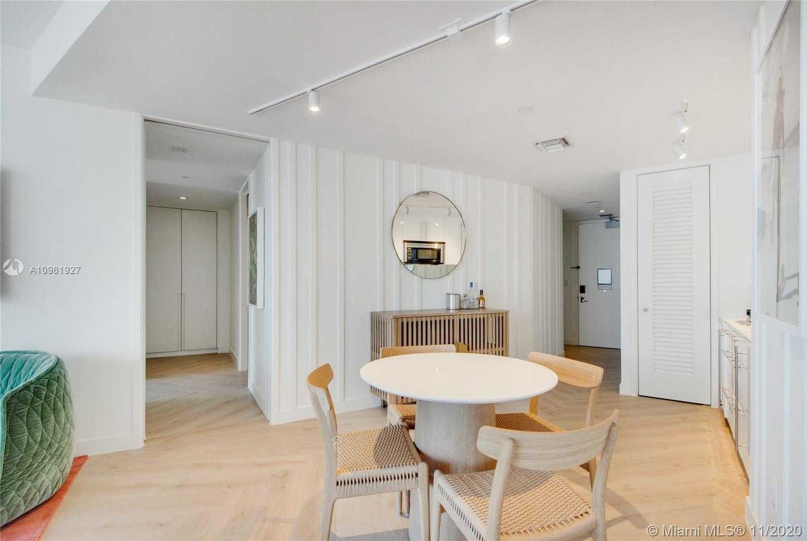 Small Image of 2201 COLLINS AVE #1211, Miami Beach Number 10