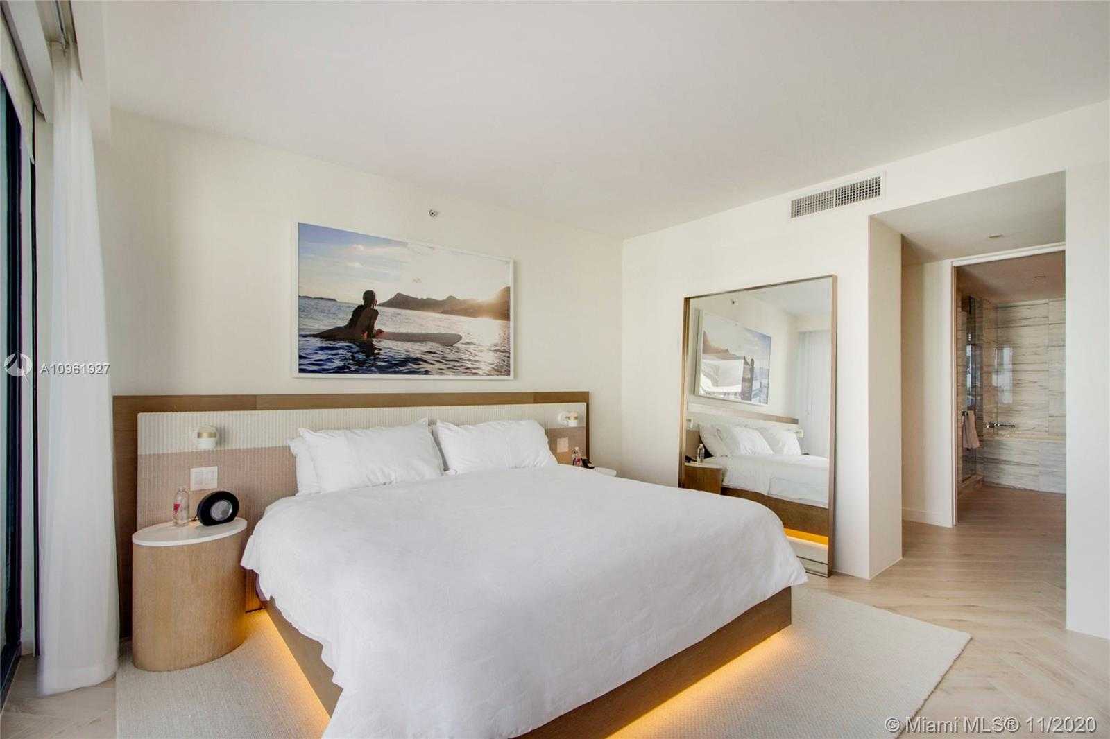 Small Image of 2201 COLLINS AVE #1211, Miami Beach Number 17