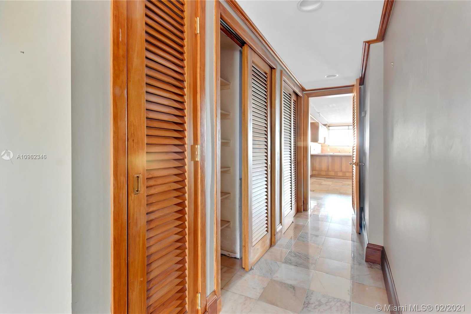 Small Image of 333 SUNSET DR #802, Fort Lauderdale Number 30