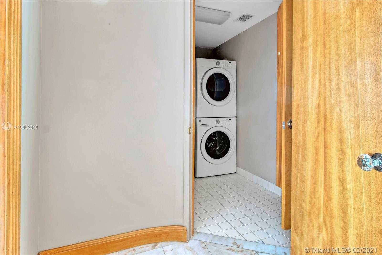 Small Image of 333 SUNSET DR #802, Fort Lauderdale Number 37