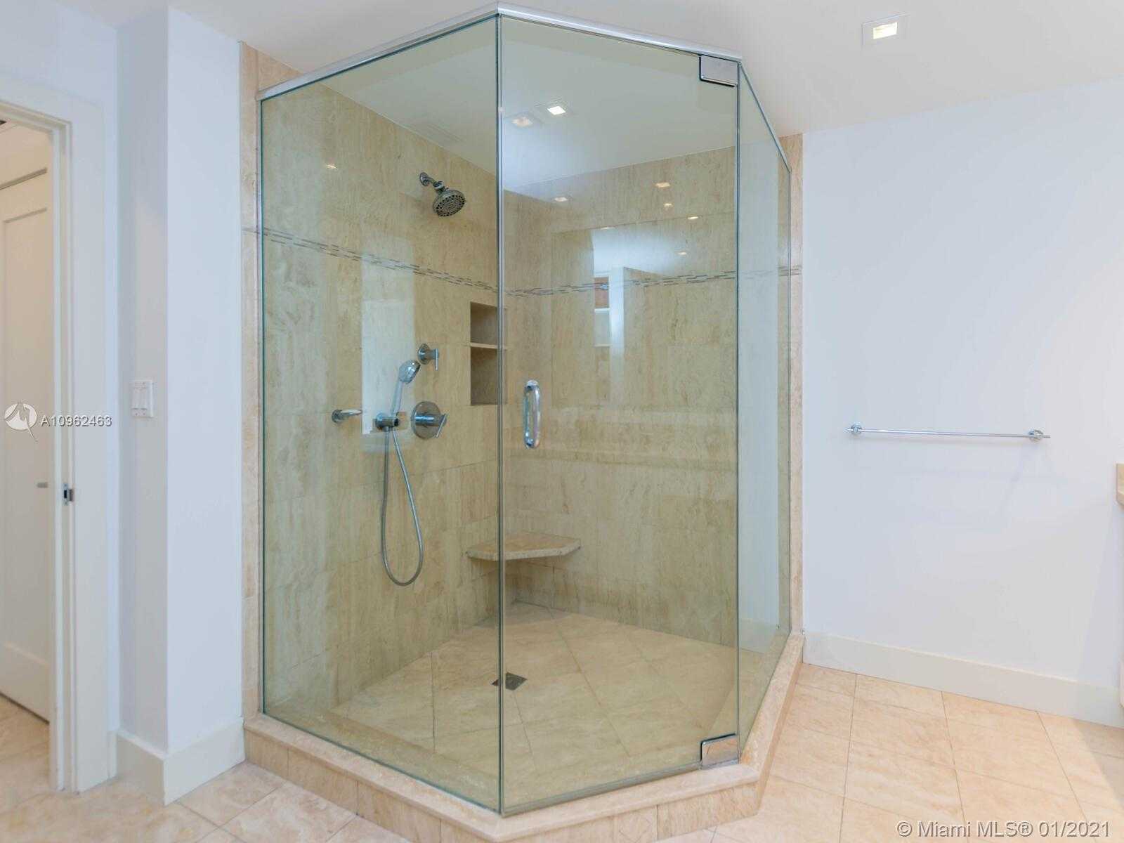 Small Image of 10205 COLLINS AVE #P1, Bal Harbour Number 43
