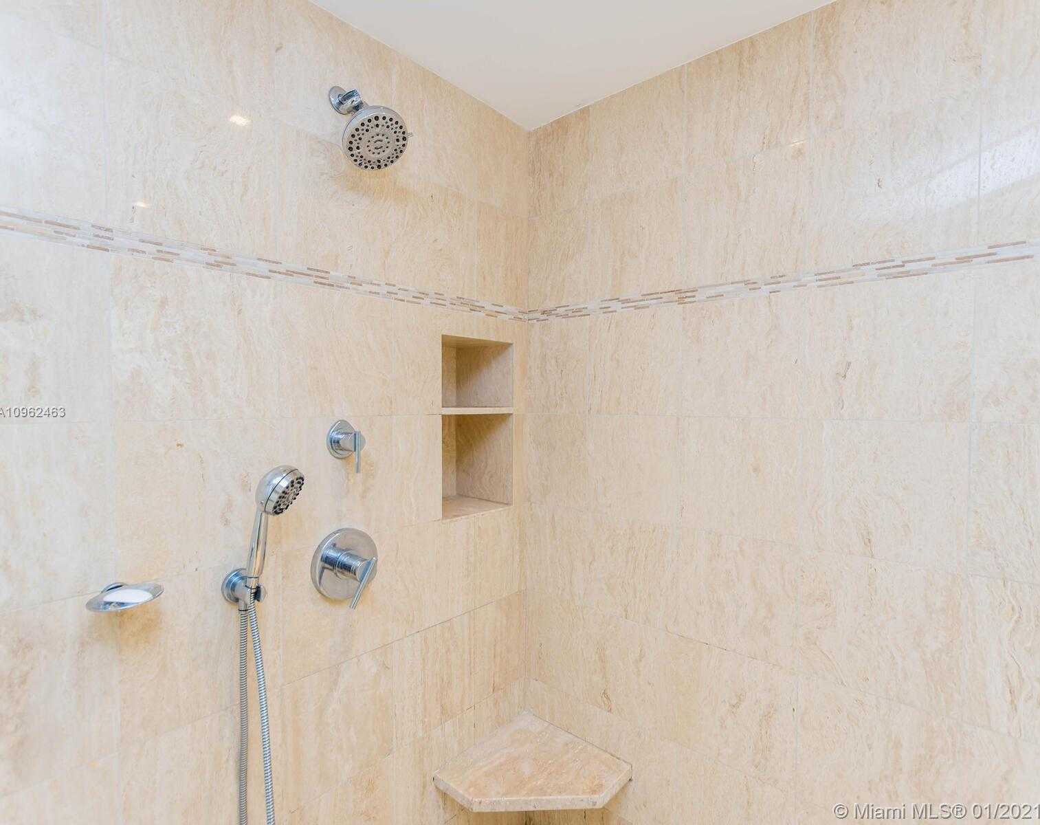 Small Image of 10205 COLLINS AVE #P1, Bal Harbour Number 44