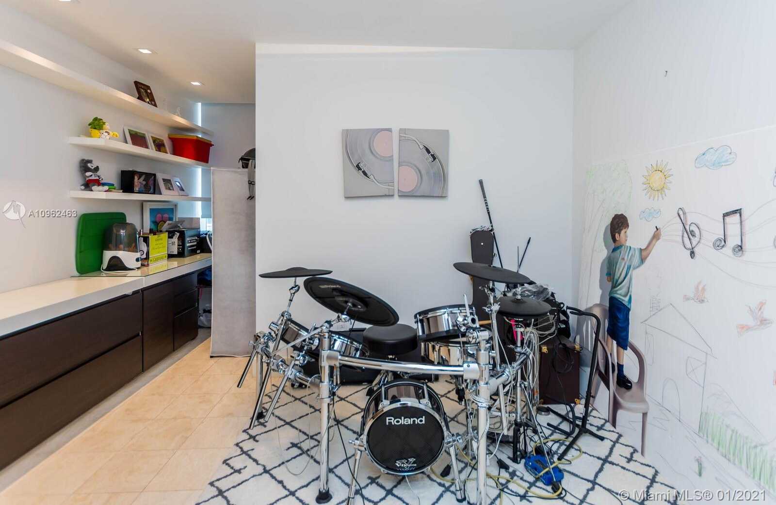 Small Image of 10205 COLLINS AVE #P1, Bal Harbour Number 55