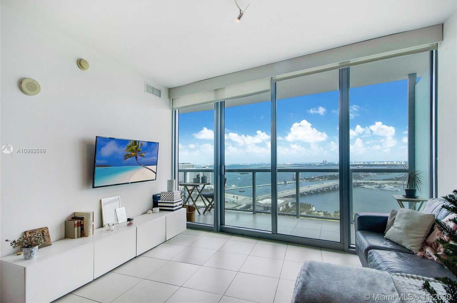 Small Image of 888 BISCAYNE BLVD #3810, Miami Number 3