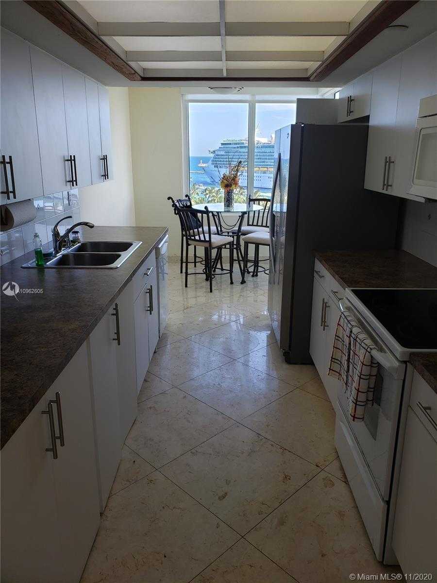Small Image of 400 SOUTH POINTE DR #903, Miami Beach Number 15