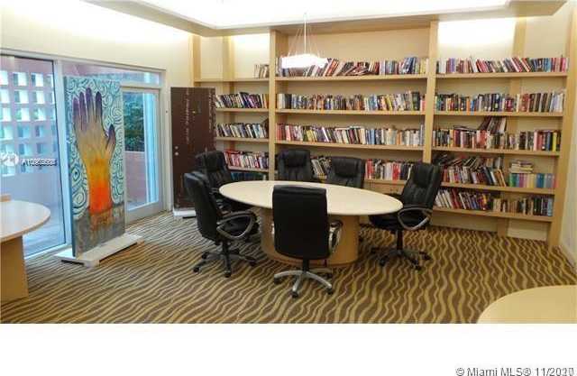 Small Image of 400 SOUTH POINTE DR #903, Miami Beach Number 56