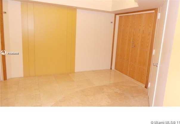 Small Image of 400 SOUTH POINTE DR #903, Miami Beach Number 65