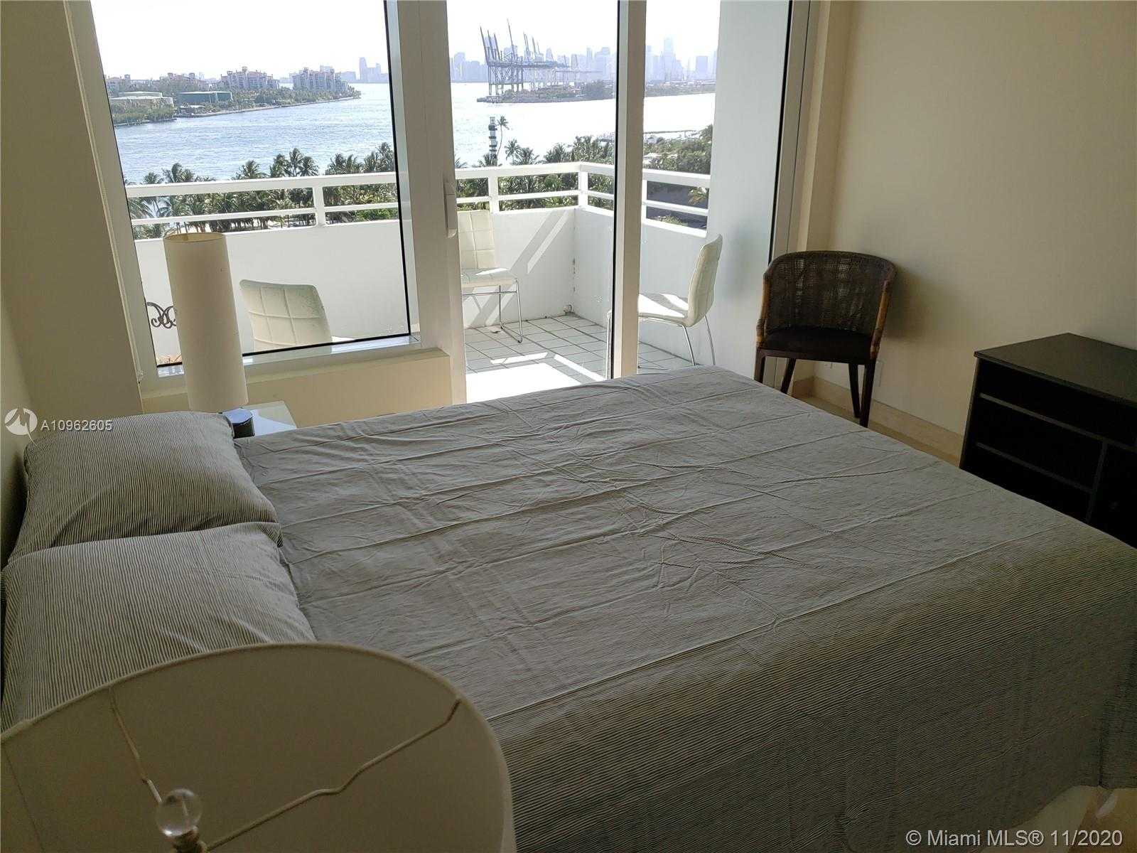 Small Image of 400 SOUTH POINTE DR #903, Miami Beach Number 7