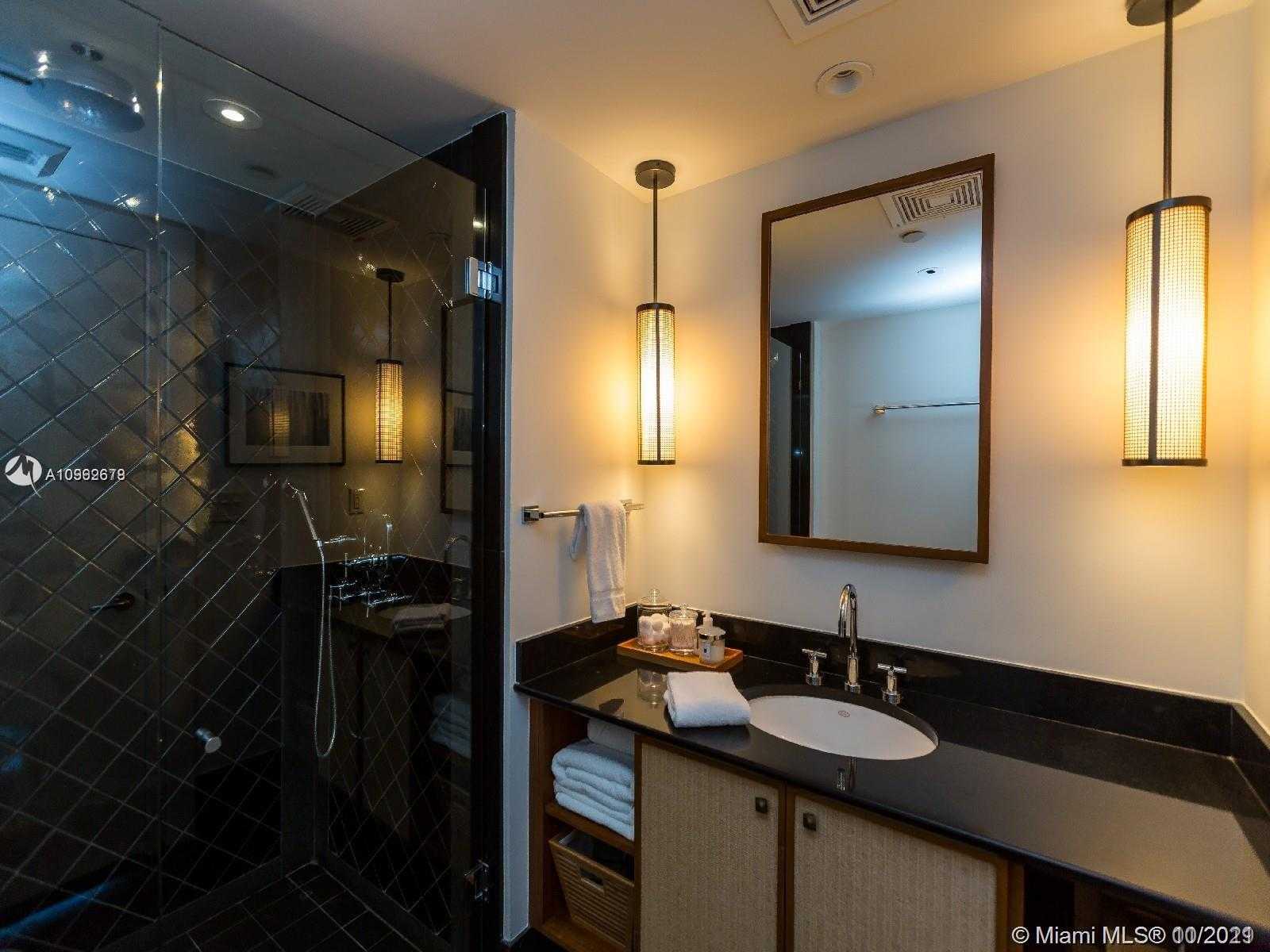 Small Image of 101 20TH ST #2706, Miami Beach Number 11