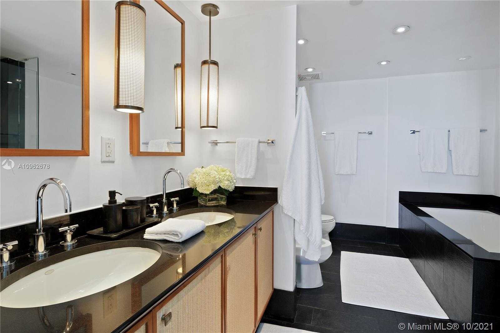 Small Image of 101 20TH ST #2706, Miami Beach Number 9