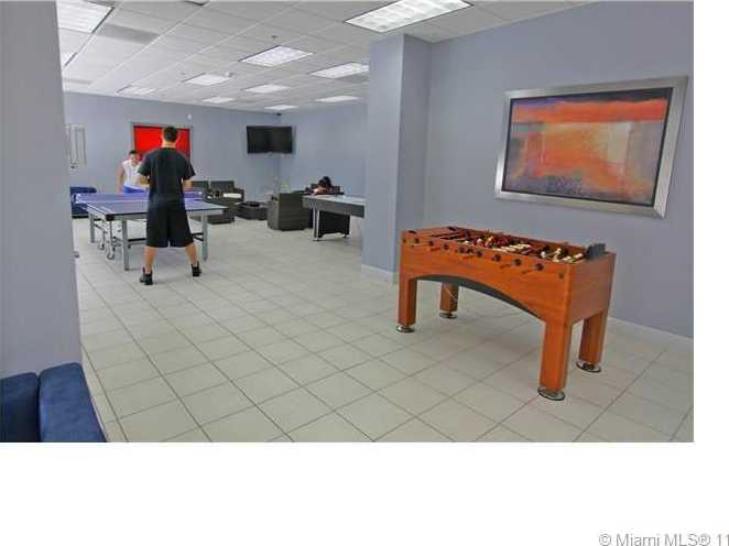 Small Image of 1200 BRICKELL BAY DR #2321, Miami Number 17