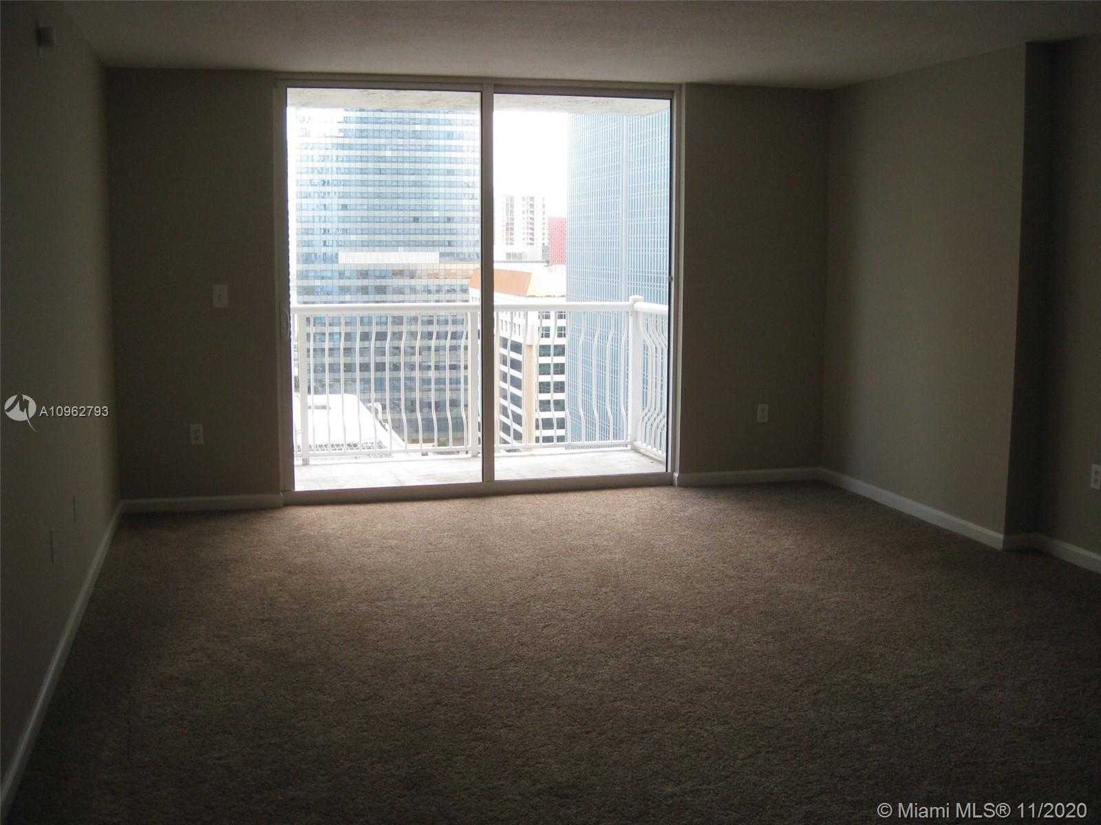 Small Image of 1200 BRICKELL BAY DR #2321, Miami Number 5