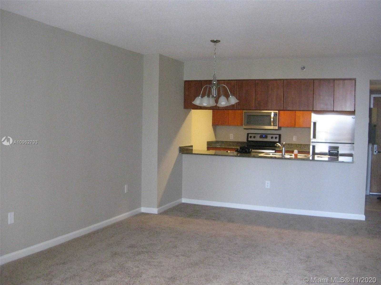 Small Image of 1200 BRICKELL BAY DR #2321, Miami Number 8