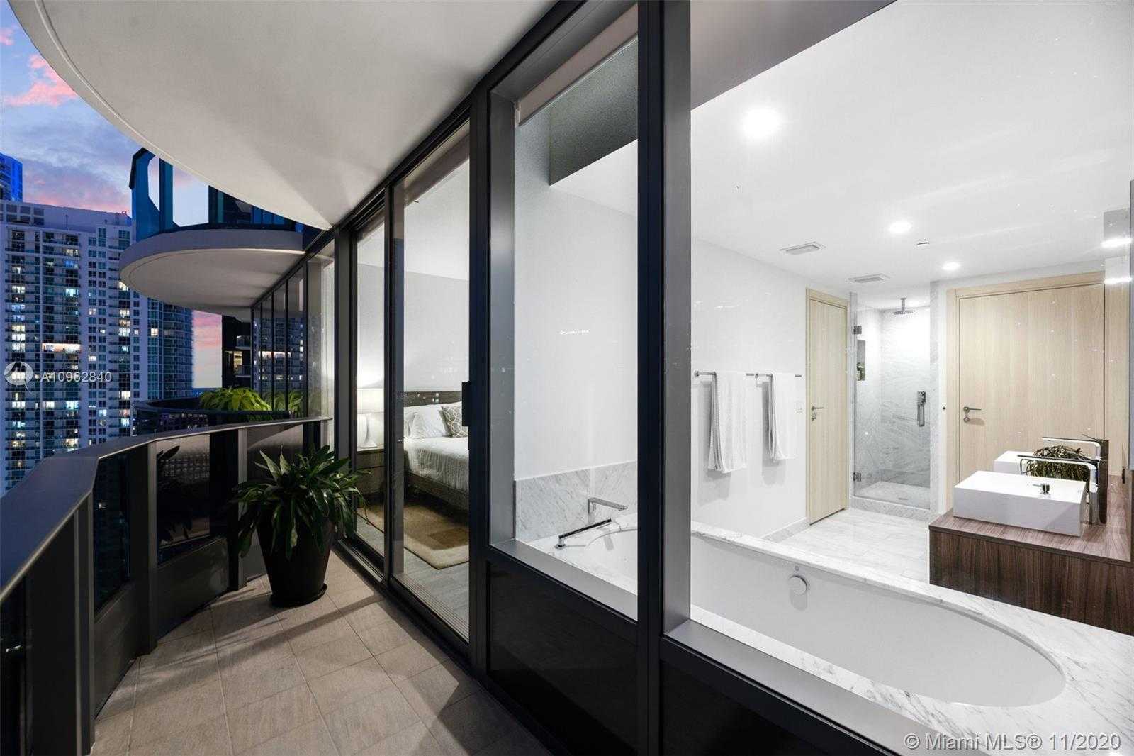 Small Image of 1000 BRICKELL PLZ #2815, Miami Number 10