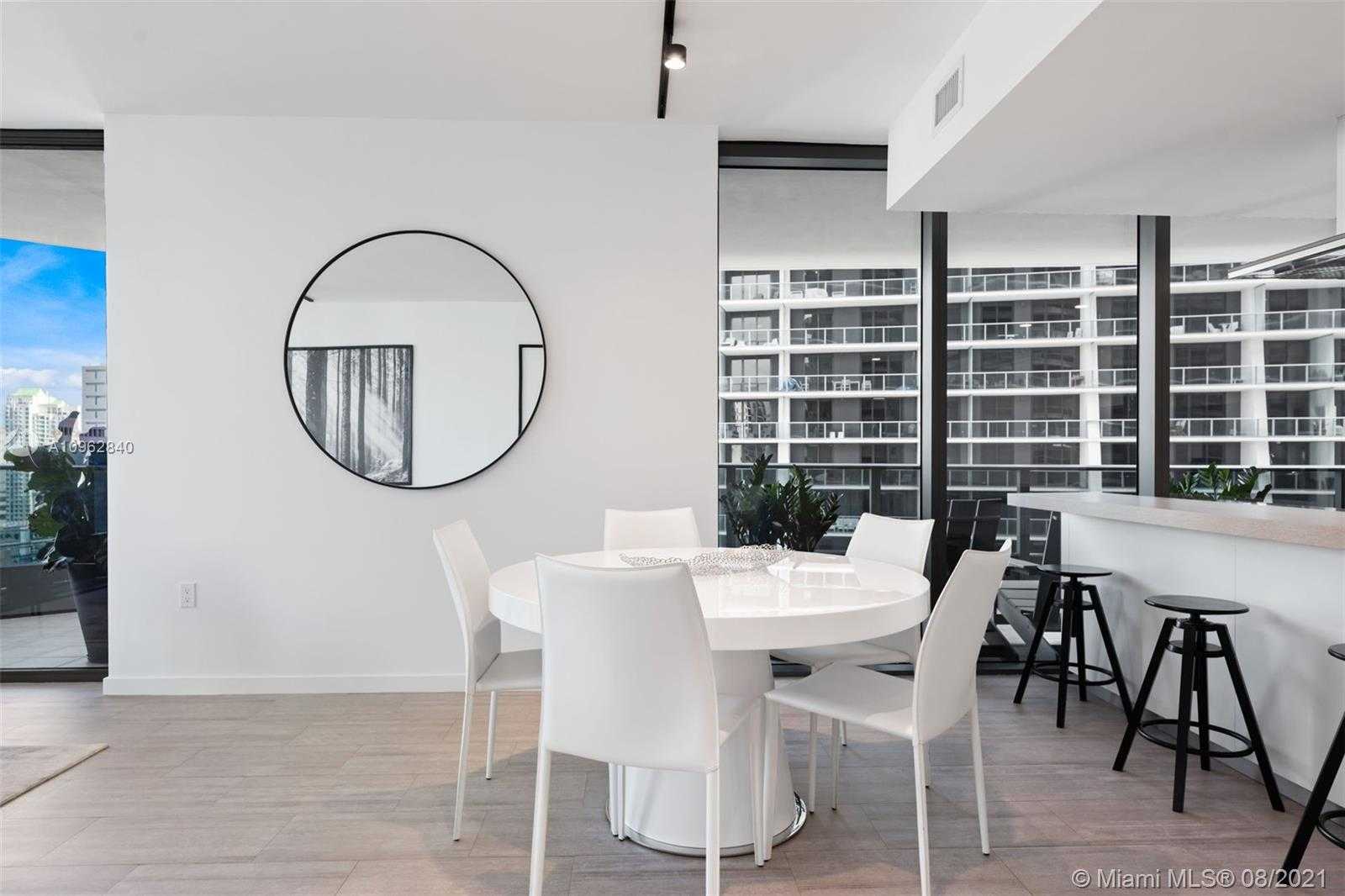 Small Image of 1000 BRICKELL PLZ #2815, Miami Number 24