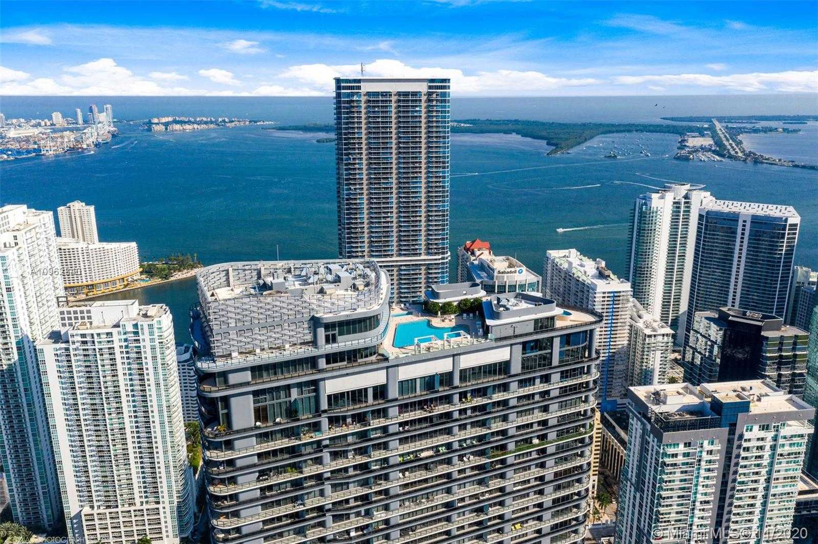 Small Image of 1000 BRICKELL PLZ #2815, Miami Number 4