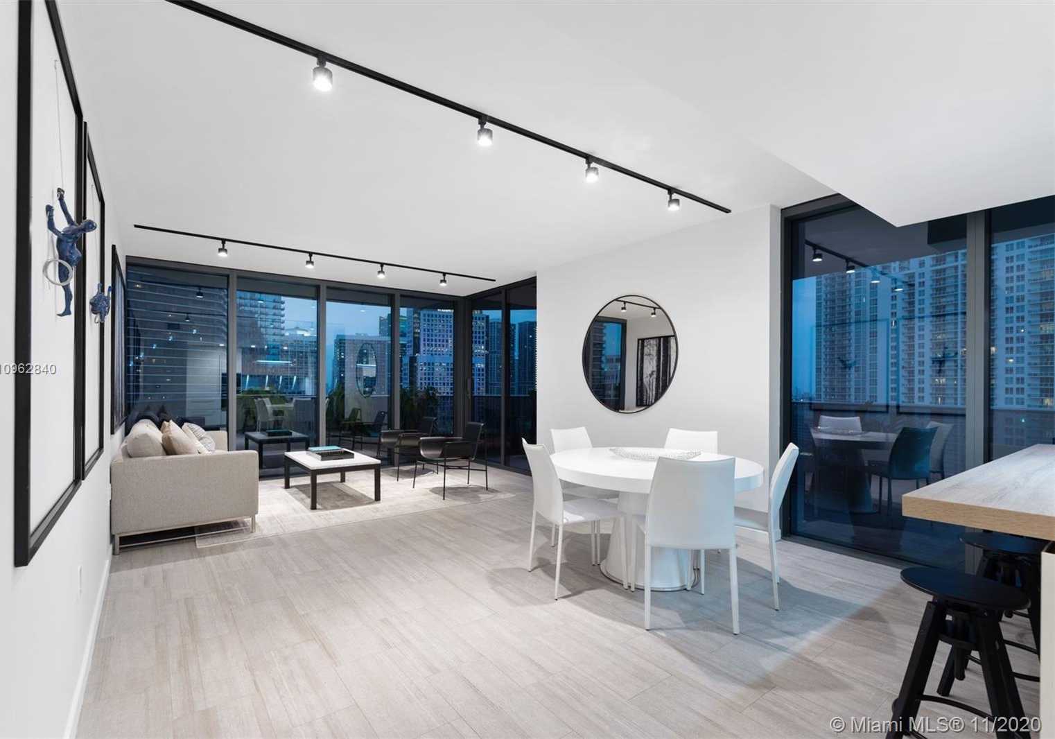 Small Image of 1000 BRICKELL PLZ #2815, Miami Number 7