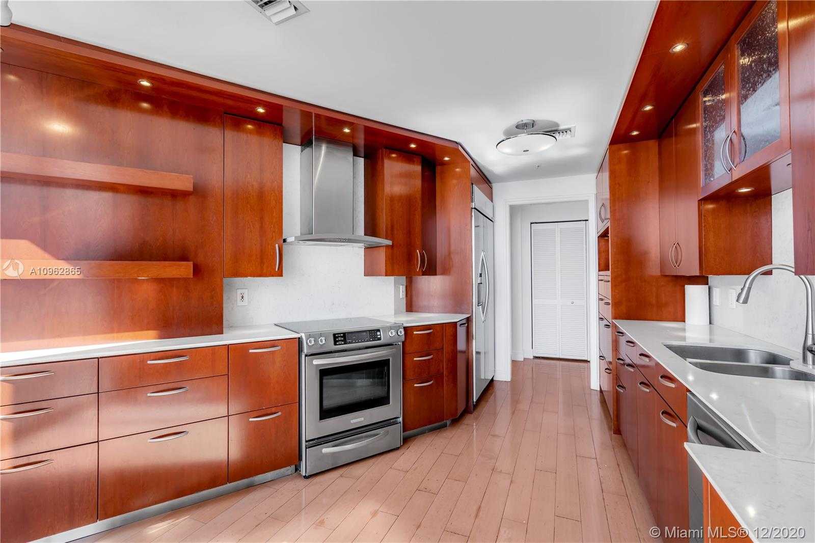 Small Image of 848 BRICKELL KEY DR #3705, Miami Number 15