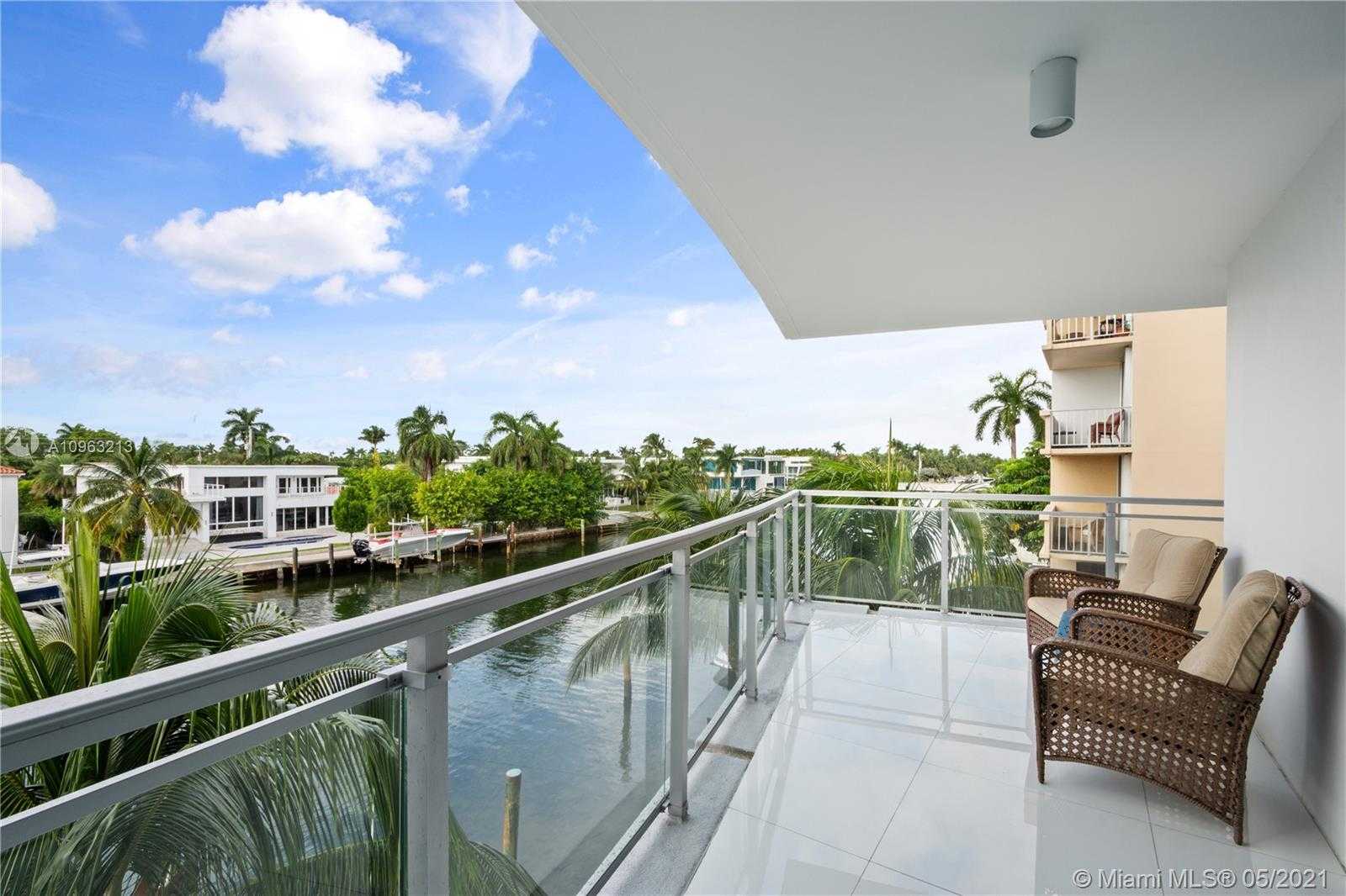 Small Image of 9400 WEST BAY HARBOR DR #304, Bay Harbor Islands Number 2