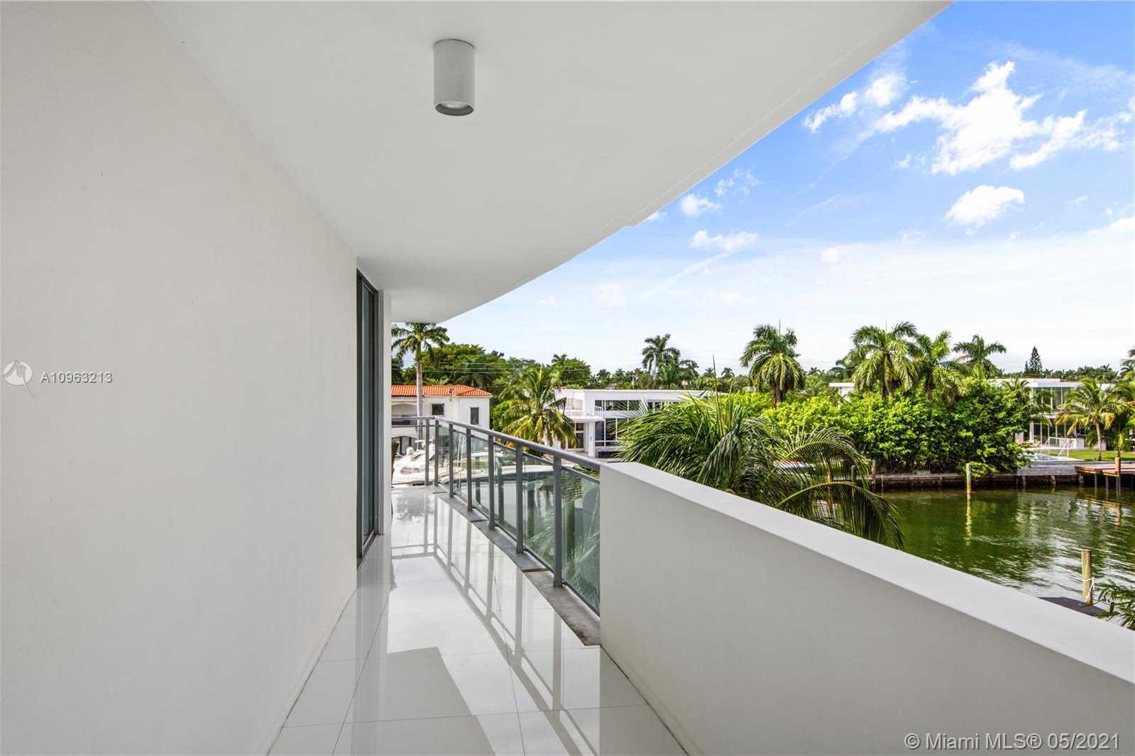 Small Image of 9400 WEST BAY HARBOR DR #304, Bay Harbor Islands Number 20