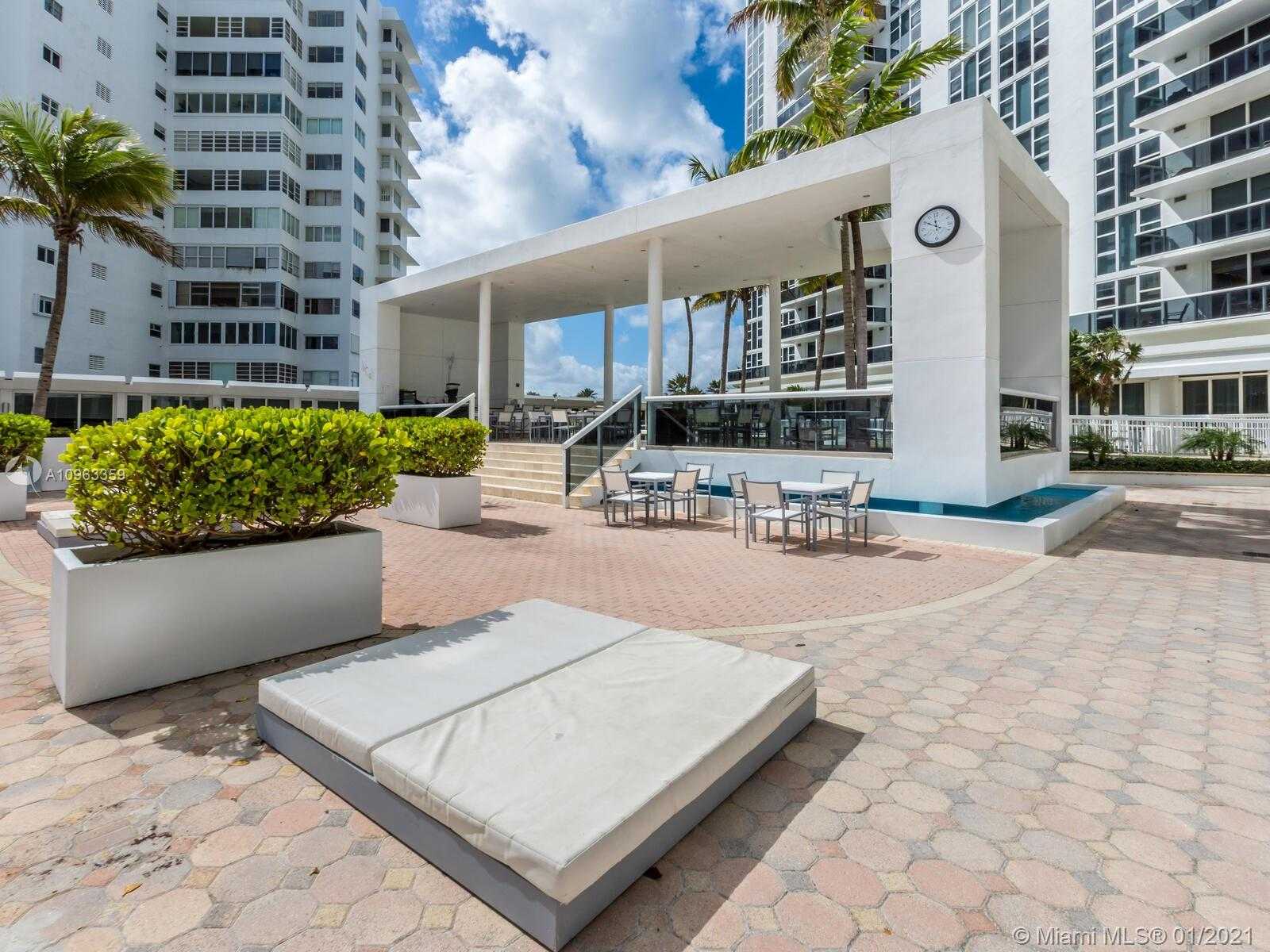 Small Image of 10275 COLLINS AVE #221, Bal Harbour Number 73