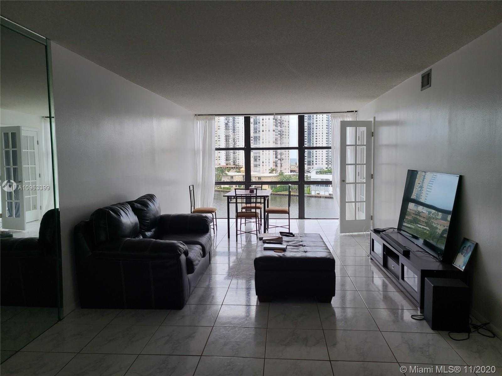 Small Image of 1000 PARKVIEW DR #802, Hallandale Beach Number 2