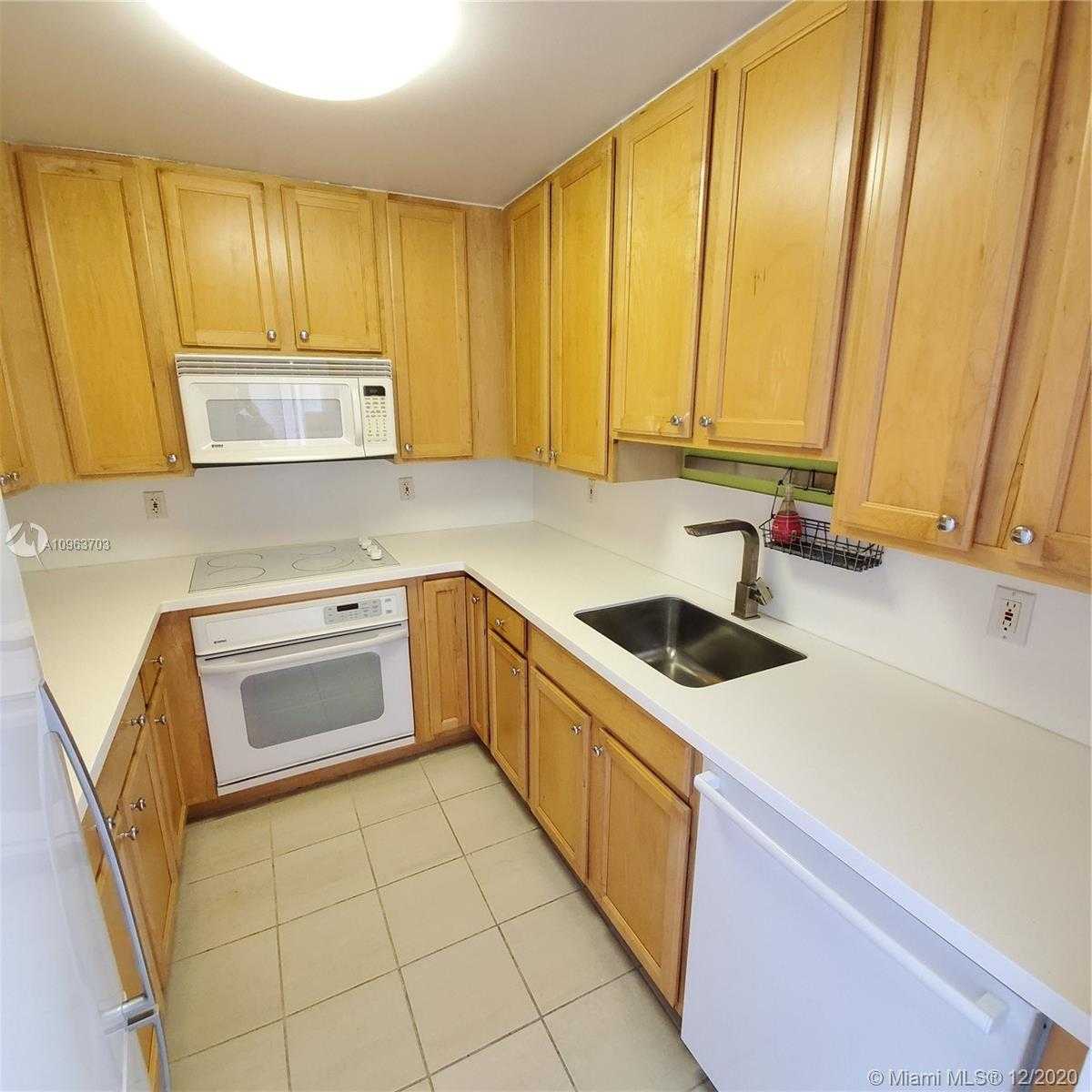 Small Image of 465 OCEAN DR #611, Miami Beach Number 10