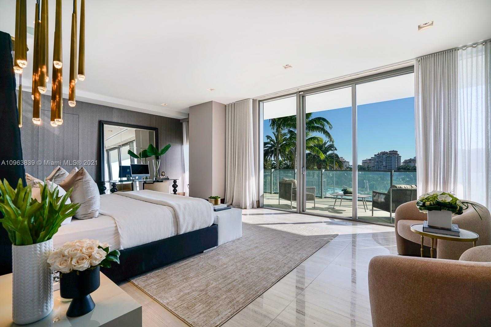 Small Image of 800 SOUTH POINTE DR #504, Miami Beach Number 15