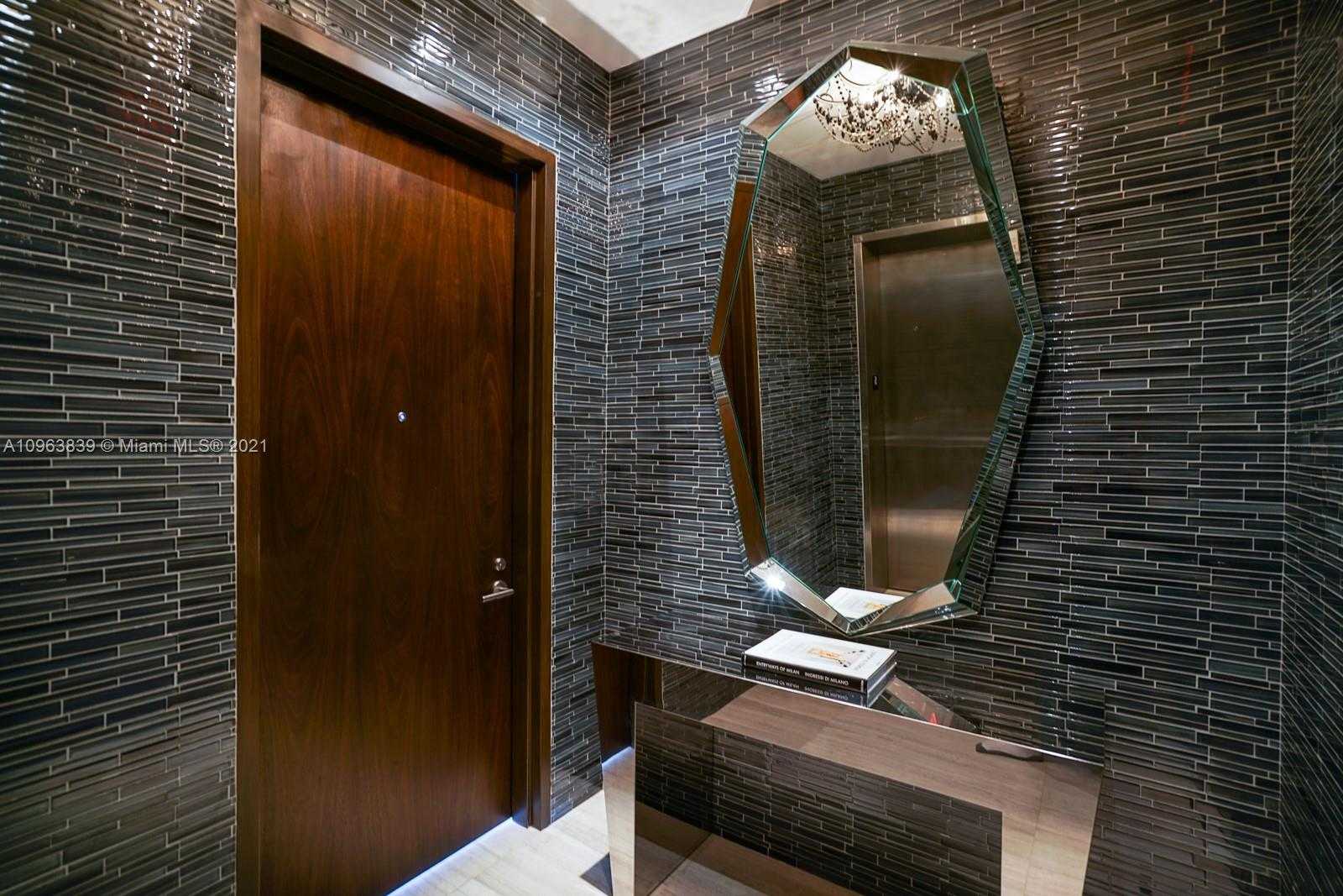 Small Image of 800 SOUTH POINTE DR #504, Miami Beach Number 25