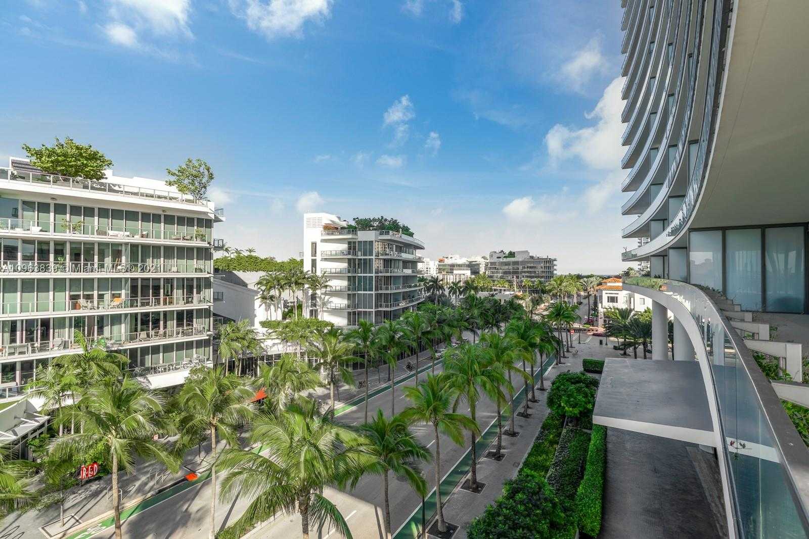 Small Image of 800 SOUTH POINTE DR #504, Miami Beach Number 28