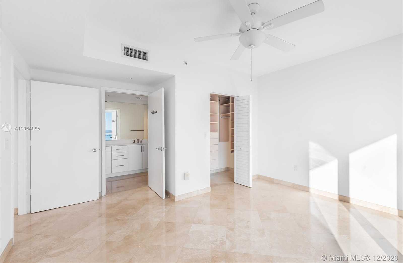 Small Image of 10 VENETIAN WAY #2406, Miami Beach Number 14