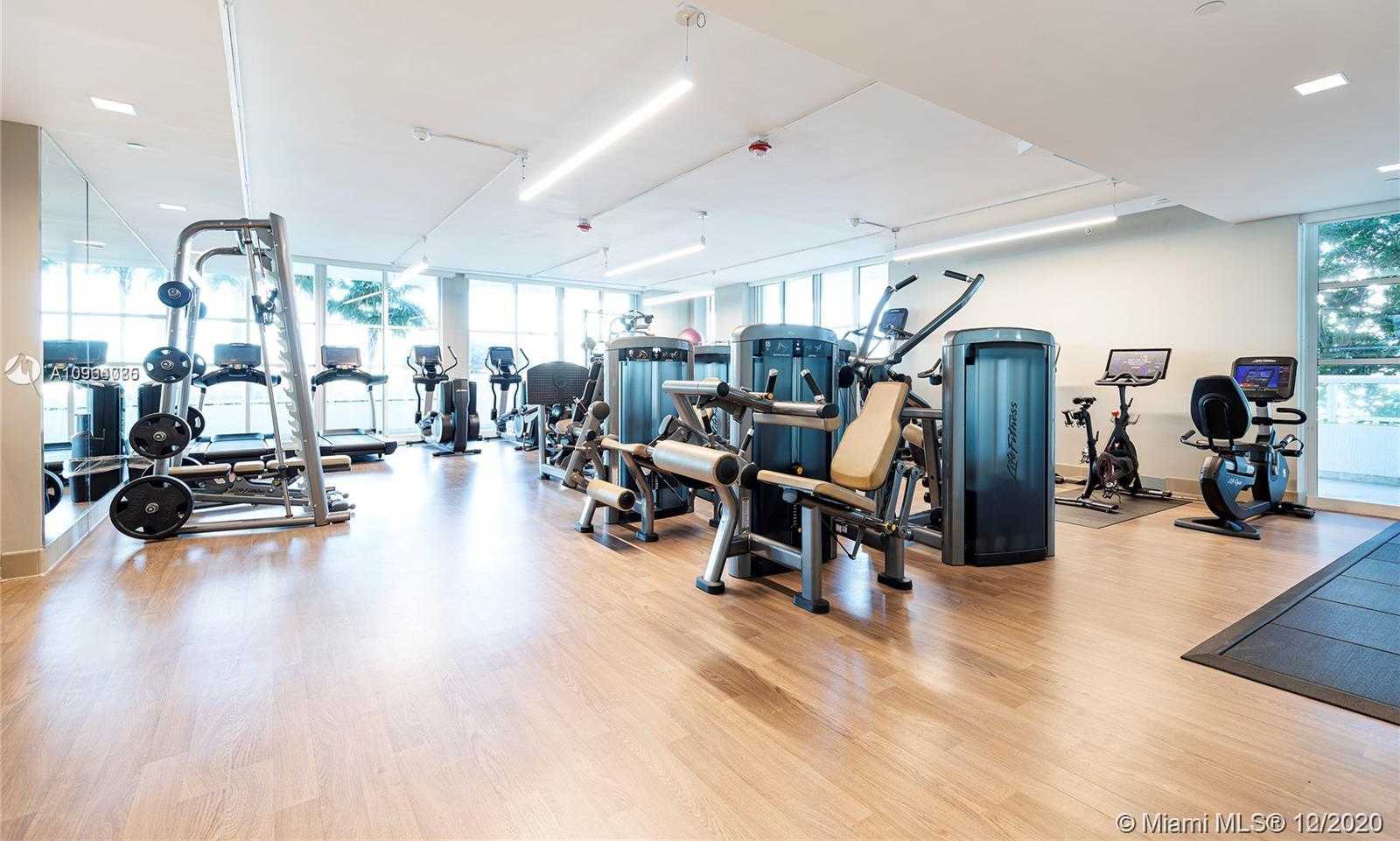 Small Image of 10 VENETIAN WAY #2406, Miami Beach Number 15