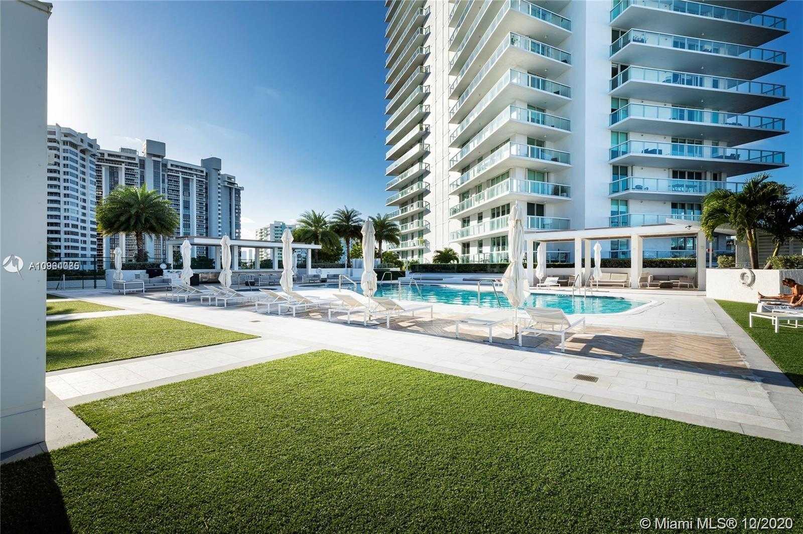 Small Image of 10 VENETIAN WAY #2406, Miami Beach Number 17
