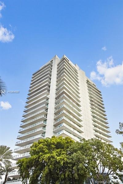 Small Image of 10 VENETIAN WAY #2406, Miami Beach Number 3