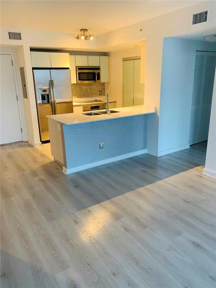 Small Image of 4250 BISCAYNE BLVD #918, Miami Number 4