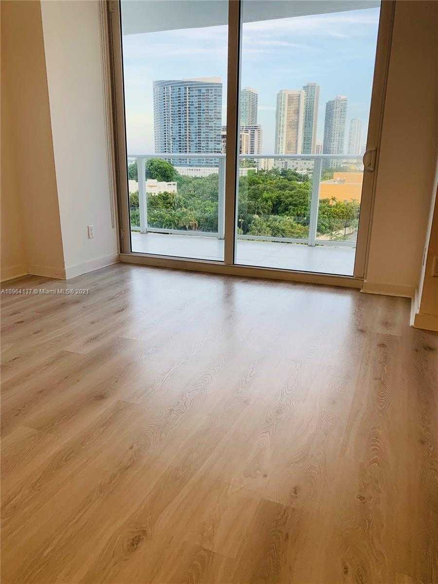 Small Image of 4250 BISCAYNE BLVD #918, Miami Number 7