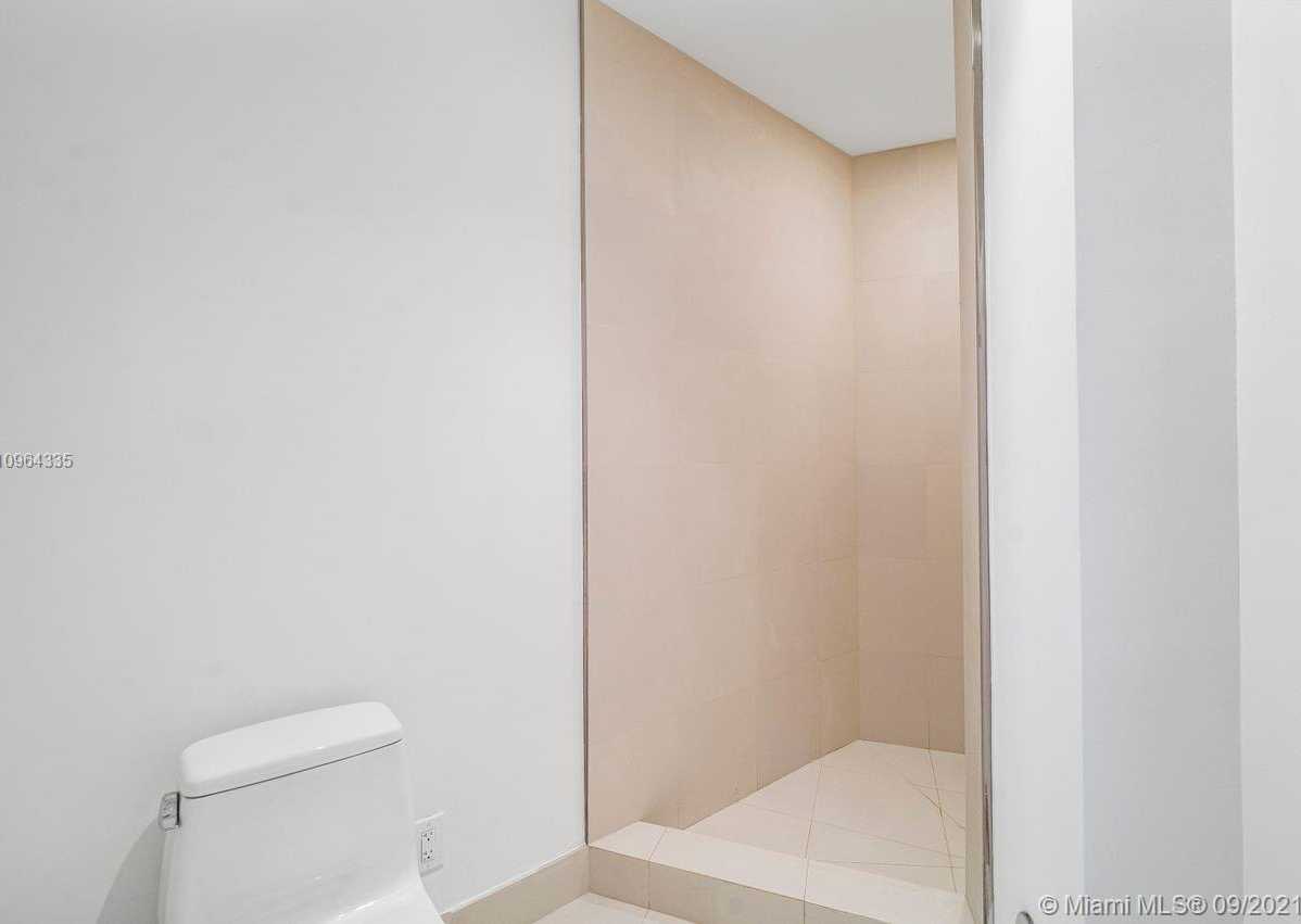 Small Image of 18555 COLLINS AVE #705, Sunny Isles Beach Number 17