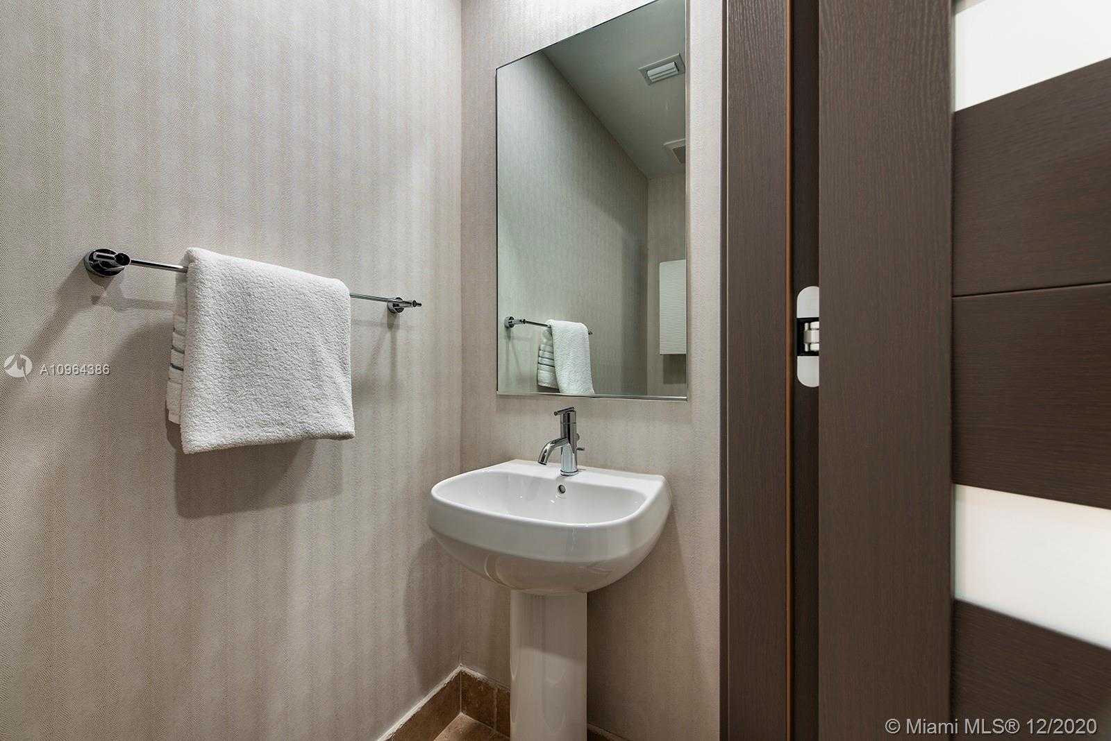 Small Image of 18201 COLLINS AVE #3704, Sunny Isles Beach Number 15