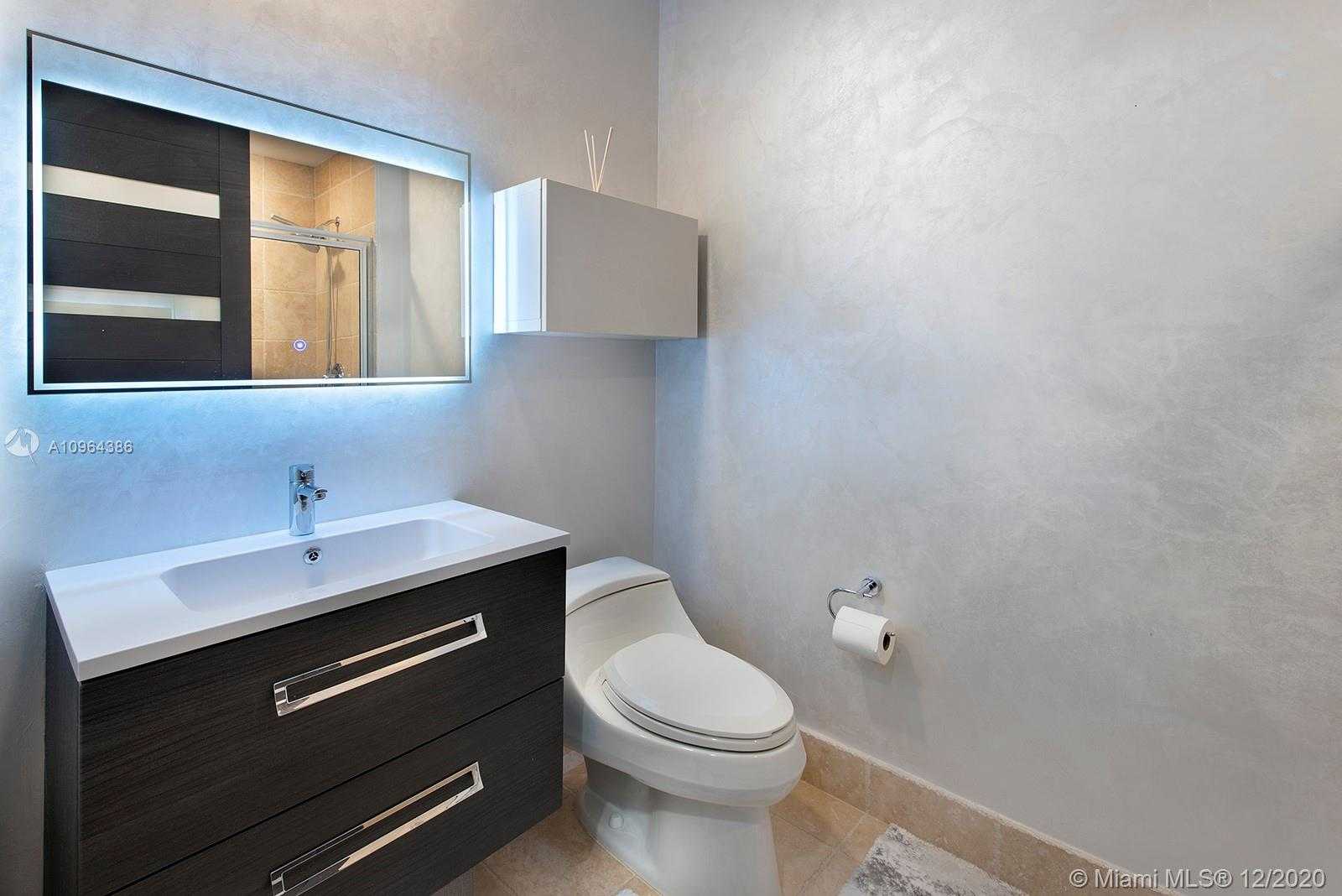 Small Image of 18201 COLLINS AVE #3704, Sunny Isles Beach Number 23
