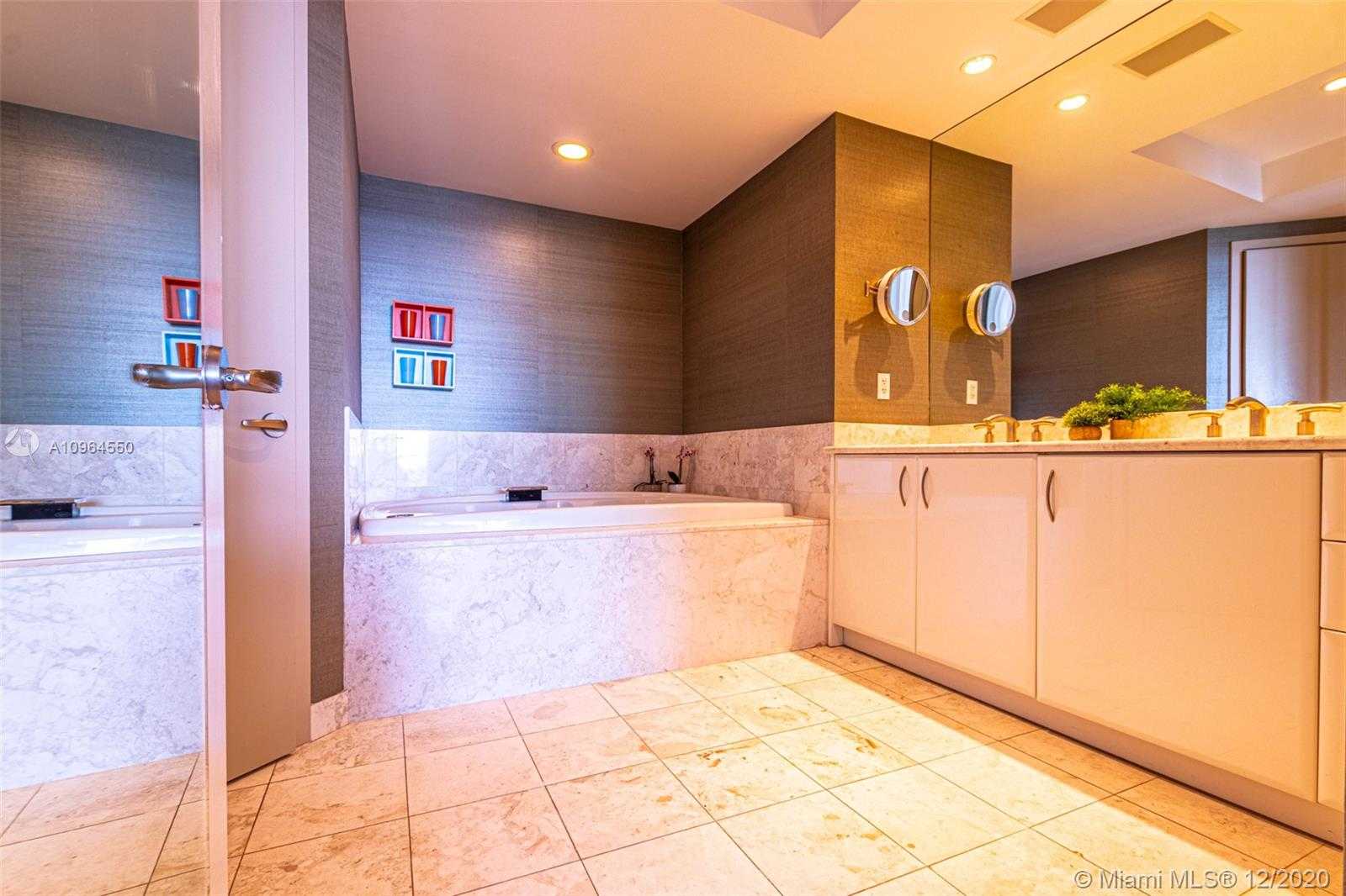 Small Image of 1331 BRICKELL BAY DR #2503, Miami Number 19