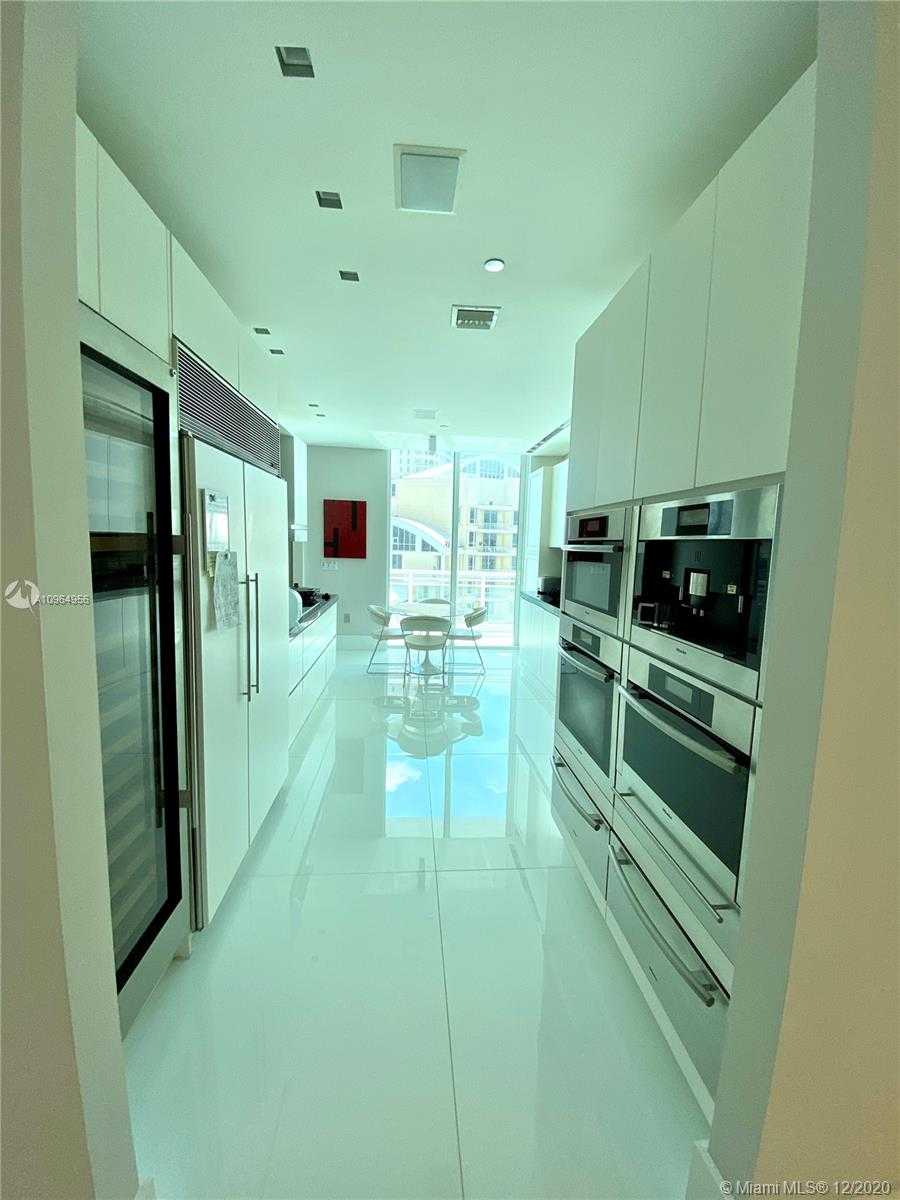 Small Image of 900 BRICKELL KEY BLVD #2303, Miami Number 7