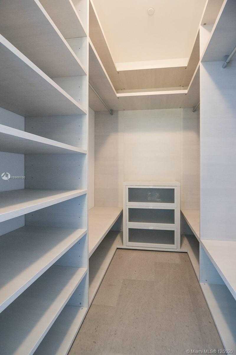 Small Image of 68 SOUTH EAST 6TH ST #4109, Miami Number 18