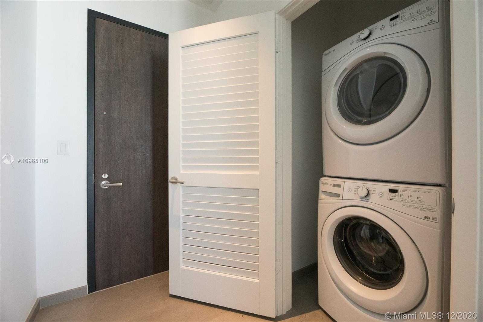 Small Image of 68 SOUTH EAST 6TH ST #4109, Miami Number 22