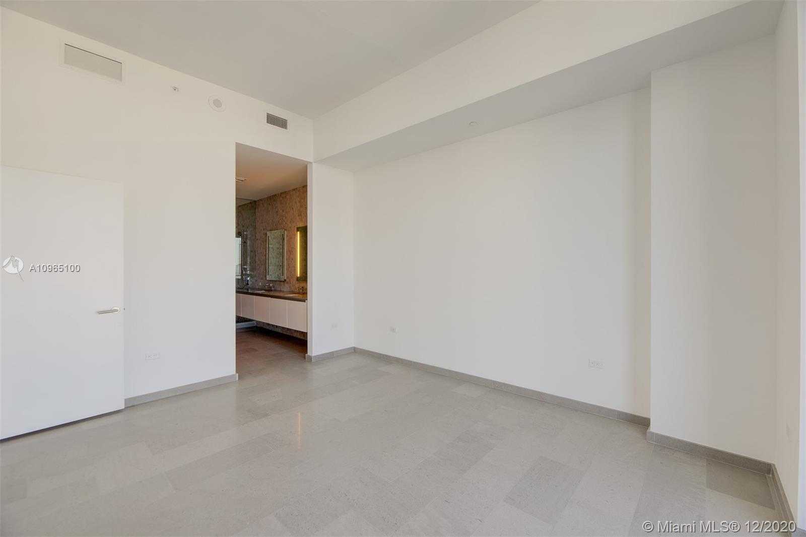 Small Image of 68 SOUTH EAST 6TH ST #4109, Miami Number 24