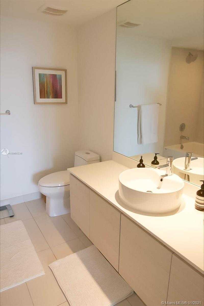 Small Image of 4250 BISCAYNE BLVD #916, Miami Number 8