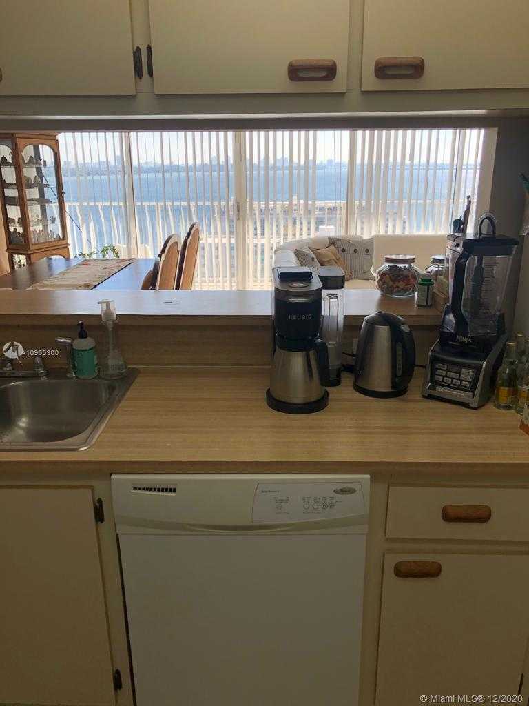 Small Image of 7601 EAST TREASURE DR #2222, North Bay Village Number 14