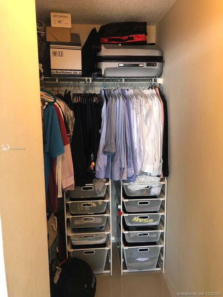 Small Image of 7601 EAST TREASURE DR #2222, North Bay Village Number 18