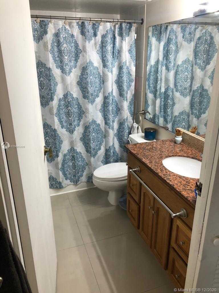 Small Image of 7601 EAST TREASURE DR #2222, North Bay Village Number 20