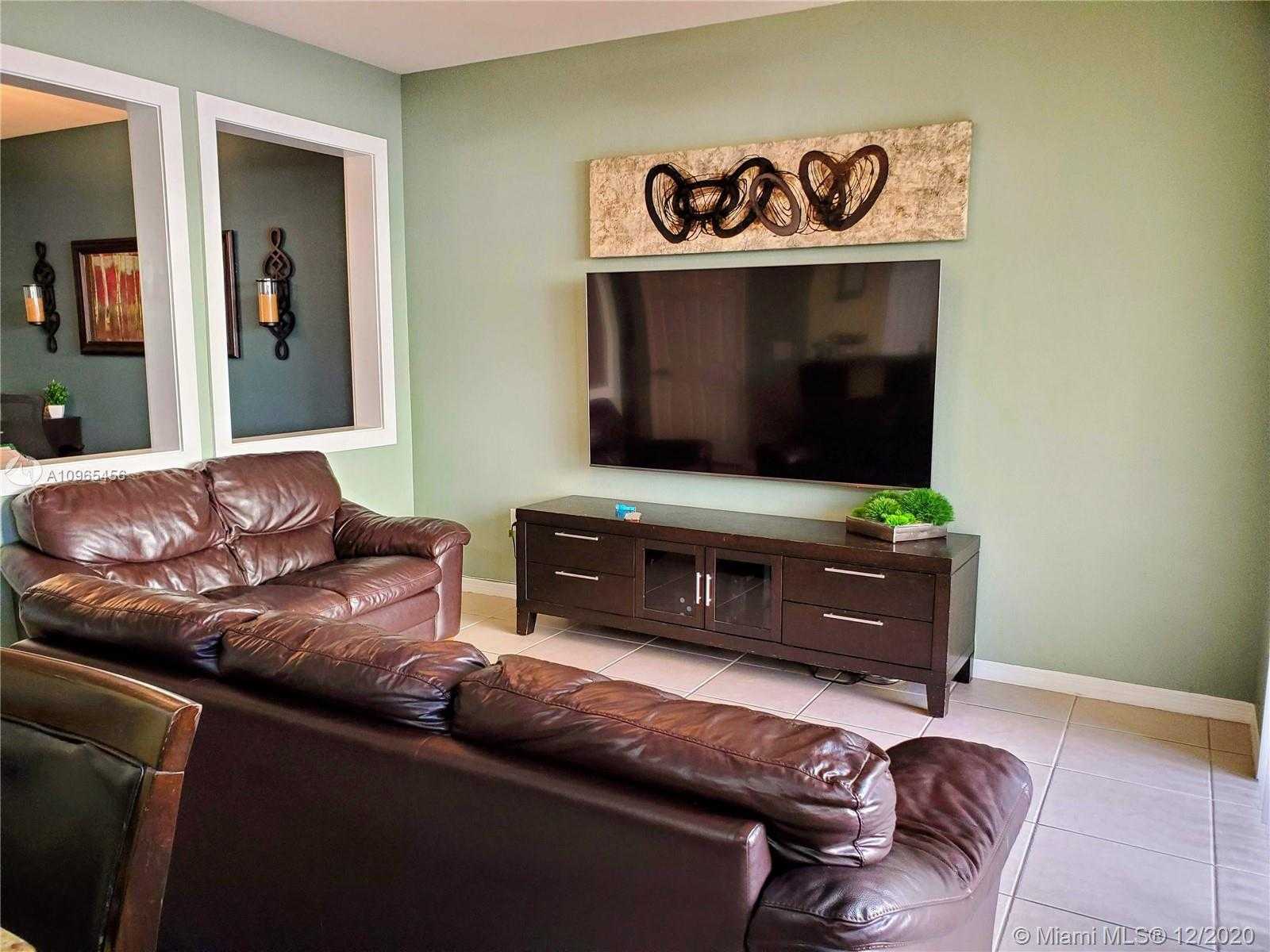 Small Image of 9051 SOUTH WEST 18TH ST #9051, Miramar Number 5